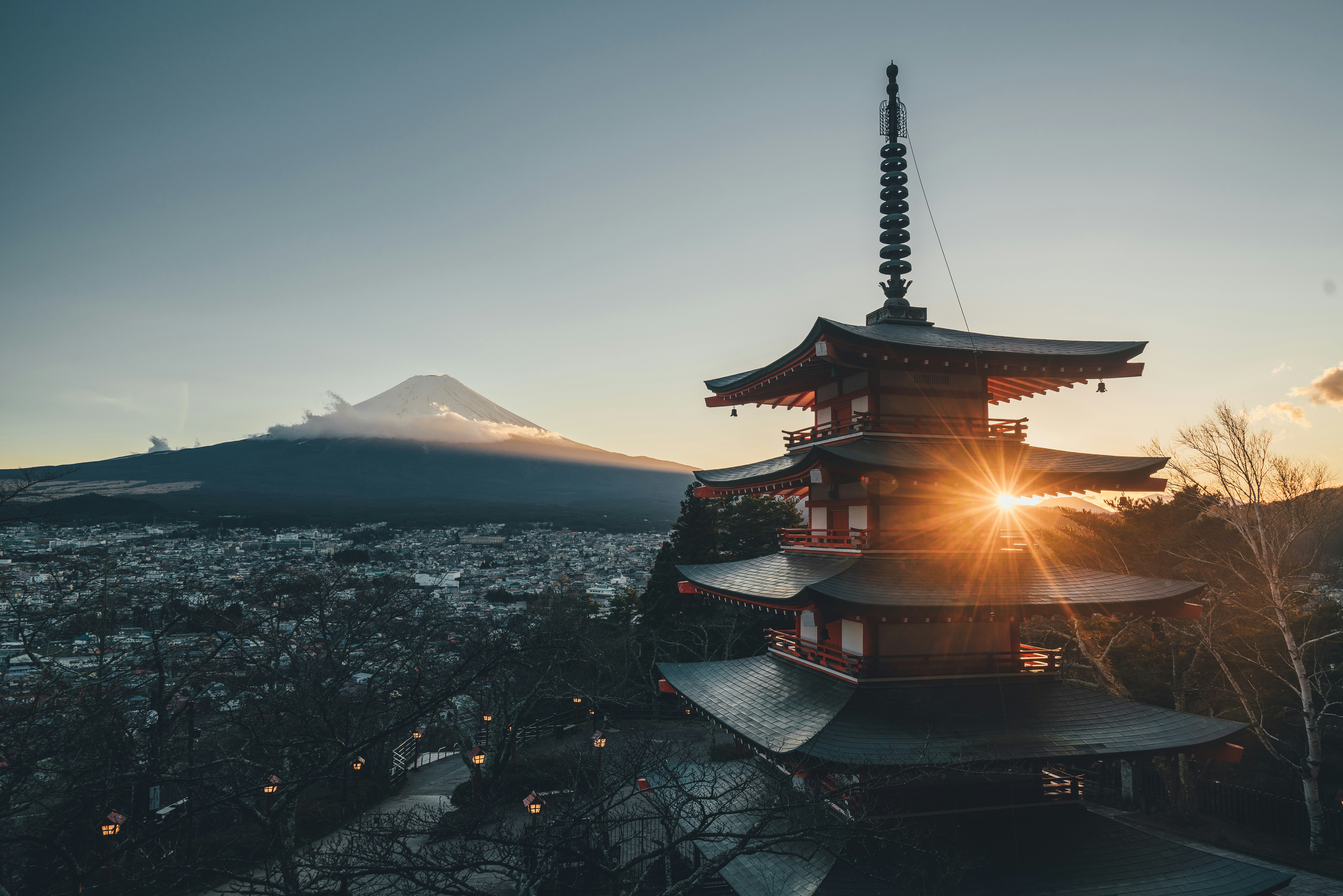 13 Breathtaking Buildings in Japan You Have to See to Believe