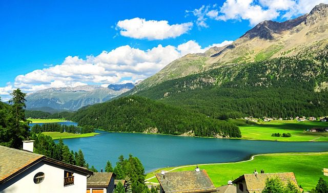 12 Lakes in Switzerland: Crystal Waters, Alpine Views, and Everything You Need to Know