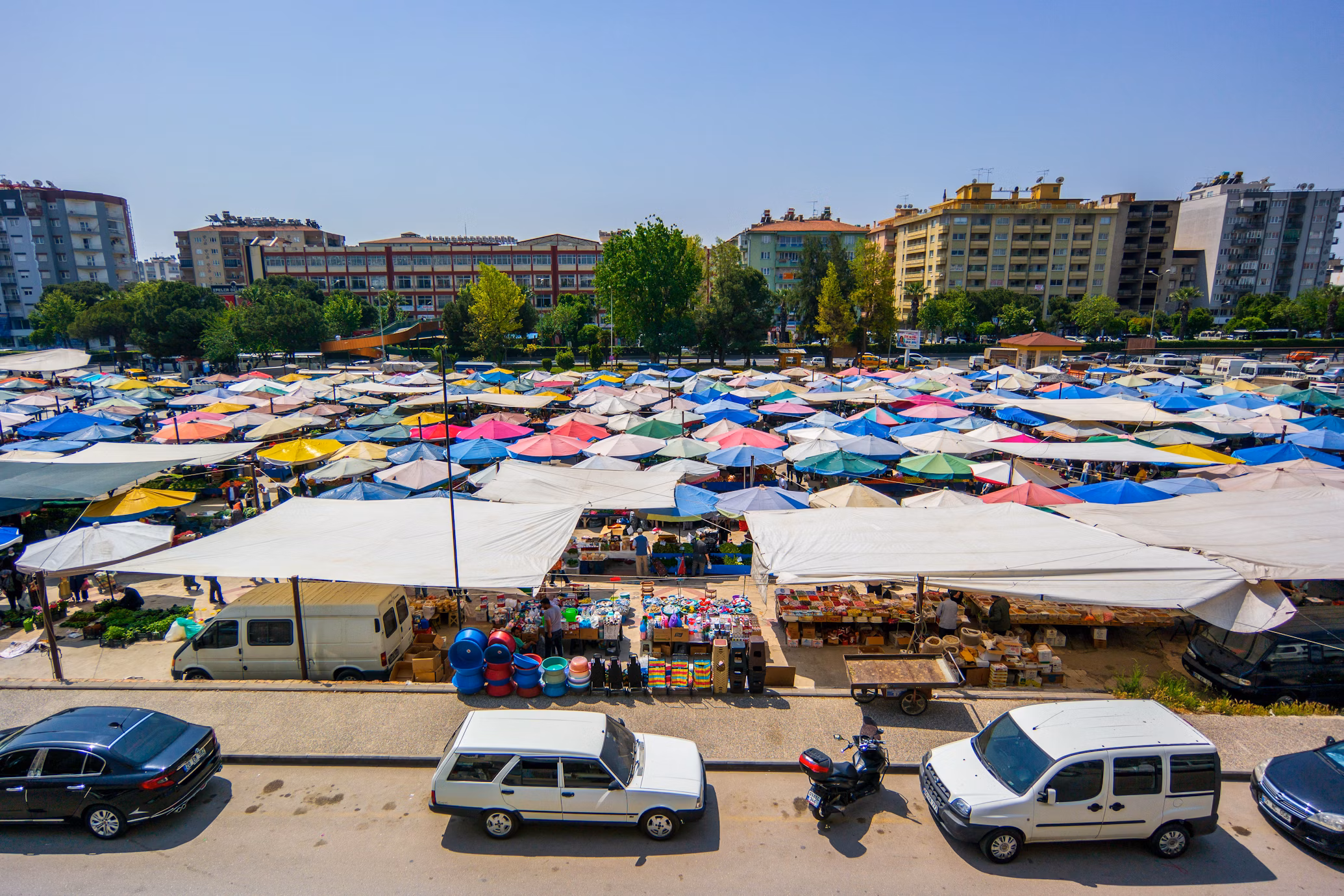 Open-air market in Iași