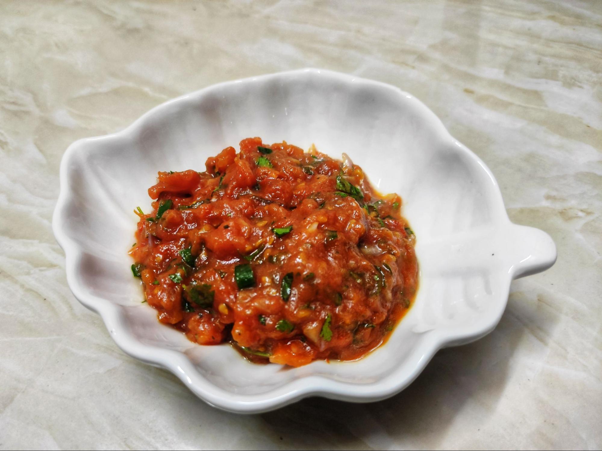 Tomato potato bhorta snack 
